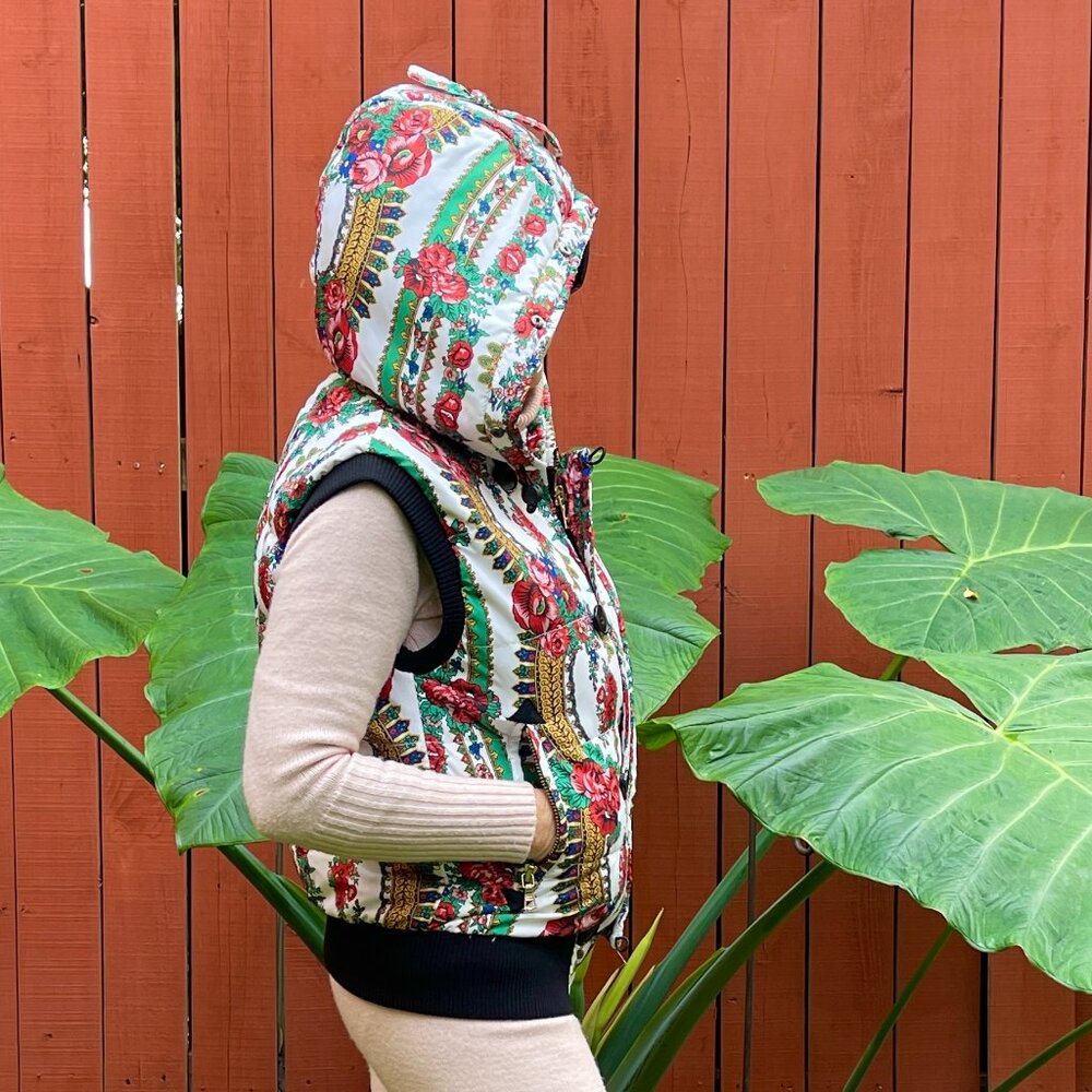 Love couture flower puffer hooded vest M - Picture 7 of 14